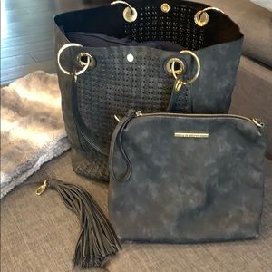 Tote with detachable wristlet